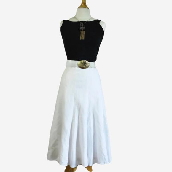 Liz Claiborne Dresses & Skirts - Liz Claiborne Linen Full Flared Midi White Skirt